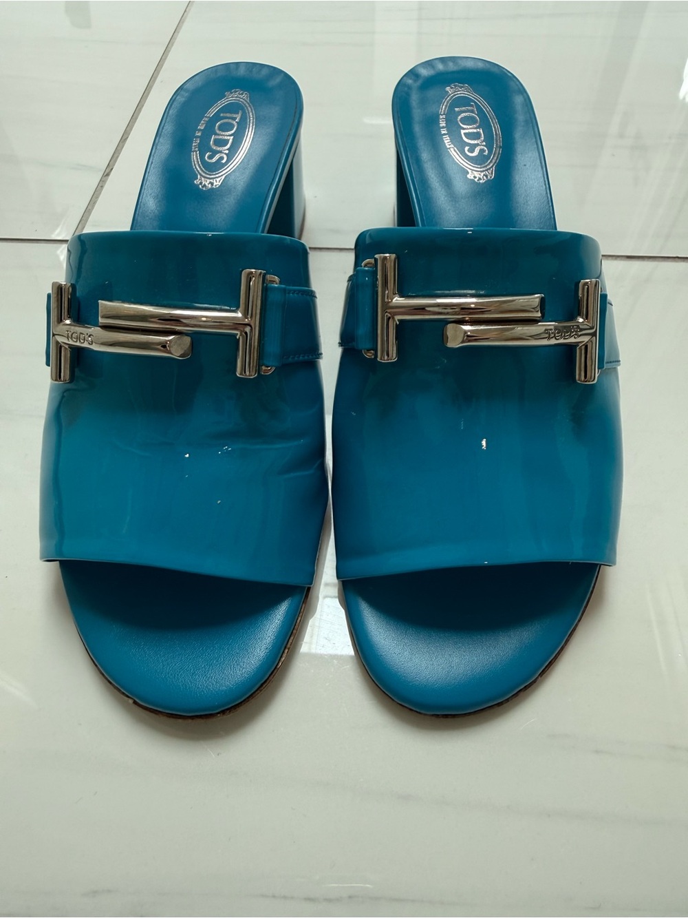 TOD'S Double T Buckle Slides in Deep Turquoise Patent Leather, Size 6.5